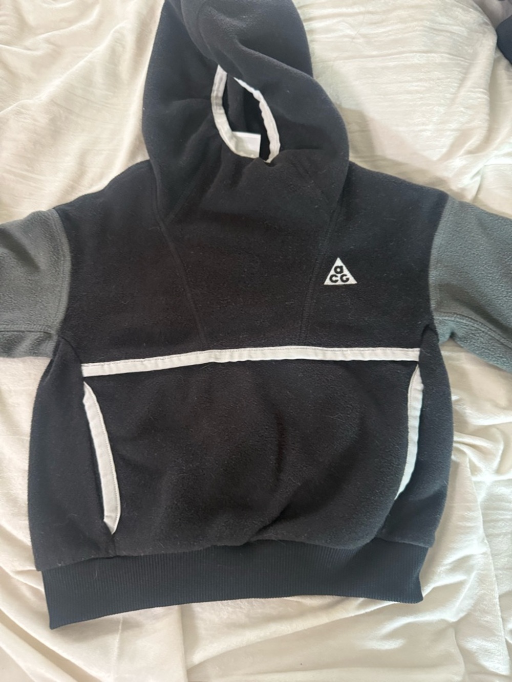Nike Black & Gray Hooded Kids Fleece Pullover